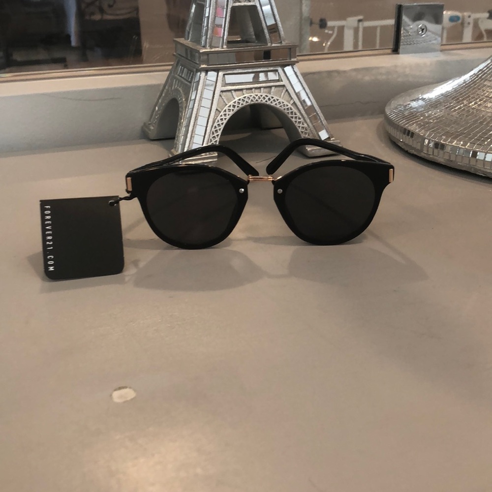 Forever 21 glasses